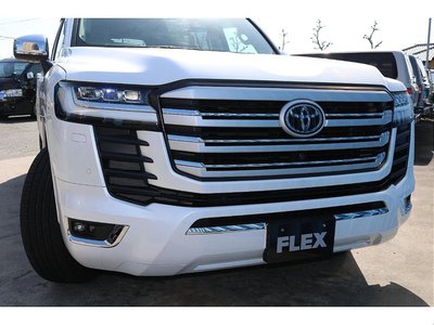 TOYOTA LAND CRUISER 300 - 10