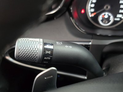 2021 Genesis GV70 — миниатюра 29