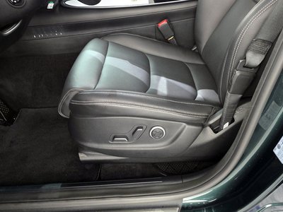 2021 Genesis GV70 — миниатюра 25