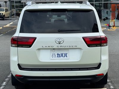 TOYOTA LAND CRUISER 300 - 4