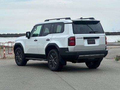 TOYOTA LAND CRUISER 250 - 5
