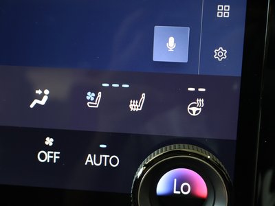 صورة مصغرة 13 لـ 2023 Lexus NX