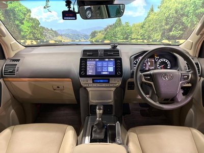 TOYOTA LAND CRUISER PRADO - 2