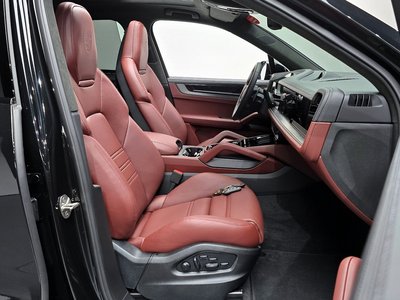 PORSCHE CAYENNE - 10