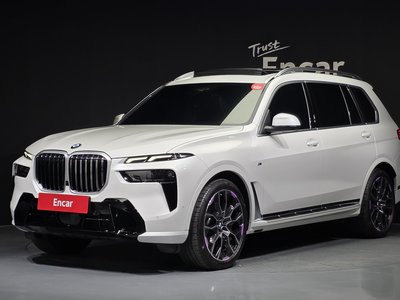 2024 BMW X7 — фото 1
