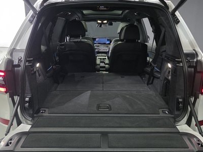 2024 BMW X7 — миниатюра 33