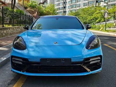 PORSCHE PANAMERA - 4