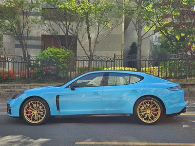 PORSCHE PANAMERA - 5