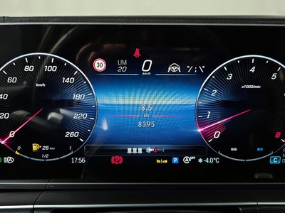 MERCEDES-BENZ GLE - 8