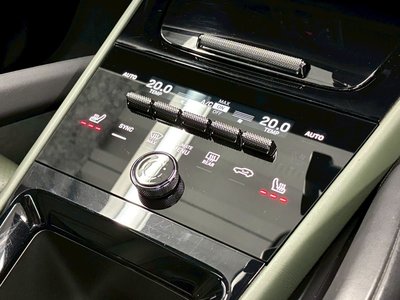 2023 Porsche CAYENNE thumbnail 43