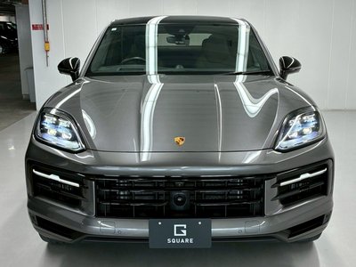 صورة 10 لـ 2023 Porsche CAYENNE