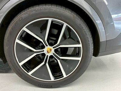 2023 Porsche CAYENNE thumbnail 21