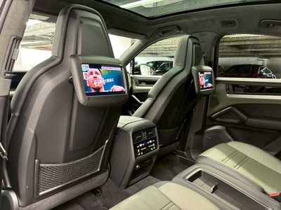 2023 Porsche CAYENNE thumbnail 58