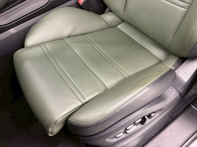 2023 Porsche CAYENNE thumbnail 50