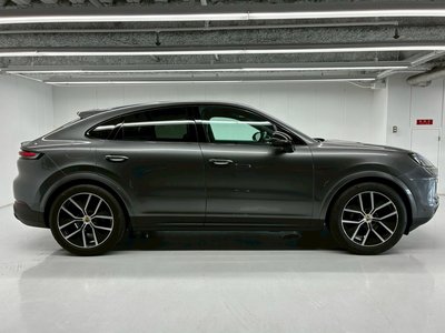 2023 Porsche CAYENNE thumbnail 13
