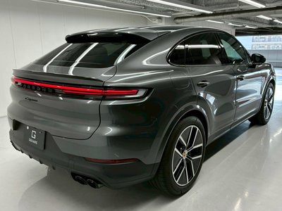 2023 Porsche CAYENNE thumbnail 16