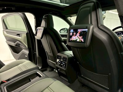 2023 Porsche CAYENNE thumbnail 59