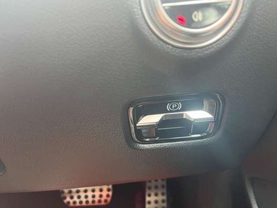 MERCEDES-BENZ C-CLASS - 10