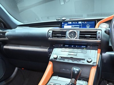صورة مصغرة 18 لـ 2015 Lexus RC F