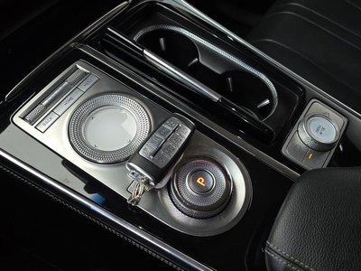 GENESIS GV80 - 9
