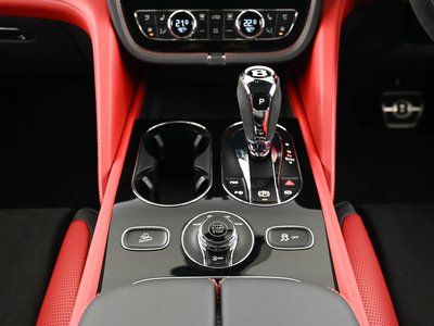 صورة مصغرة 14 لـ 2023 Bentley BENTAYGA