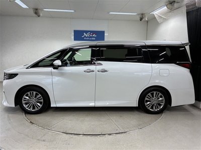 2023 Toyota ALPHARD — фото 4