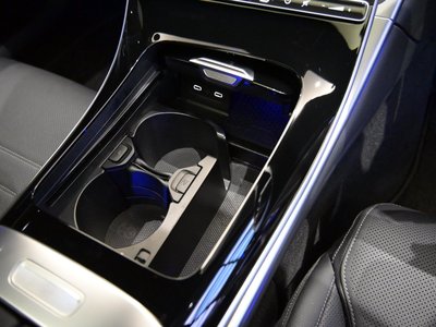 2025 Mercedes-BENZ C-CLASS — миниатюра 44