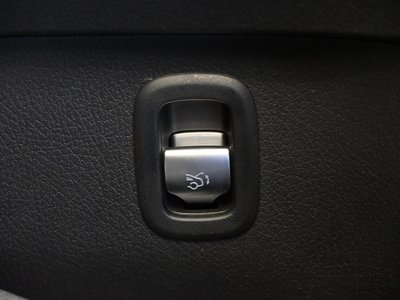 2025 Mercedes-BENZ C-CLASS — миниатюра 19