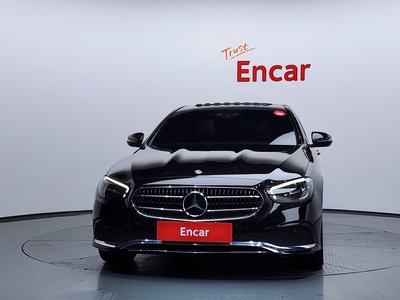 MERCEDES-BENZ E-CLASS - 2