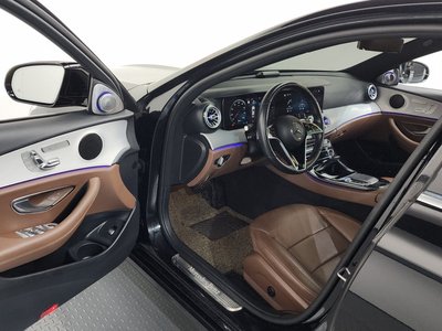 MERCEDES-BENZ E-CLASS - 10