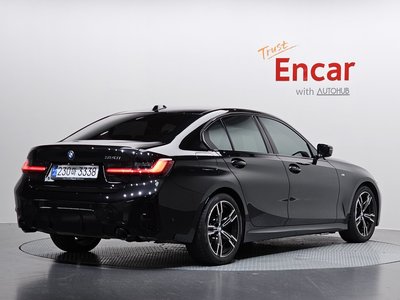2025 BMW 3 SERIES — фото 2