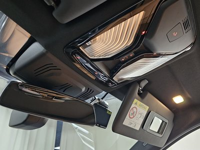 2025 BMW 3 SERIES thumbnail 26
