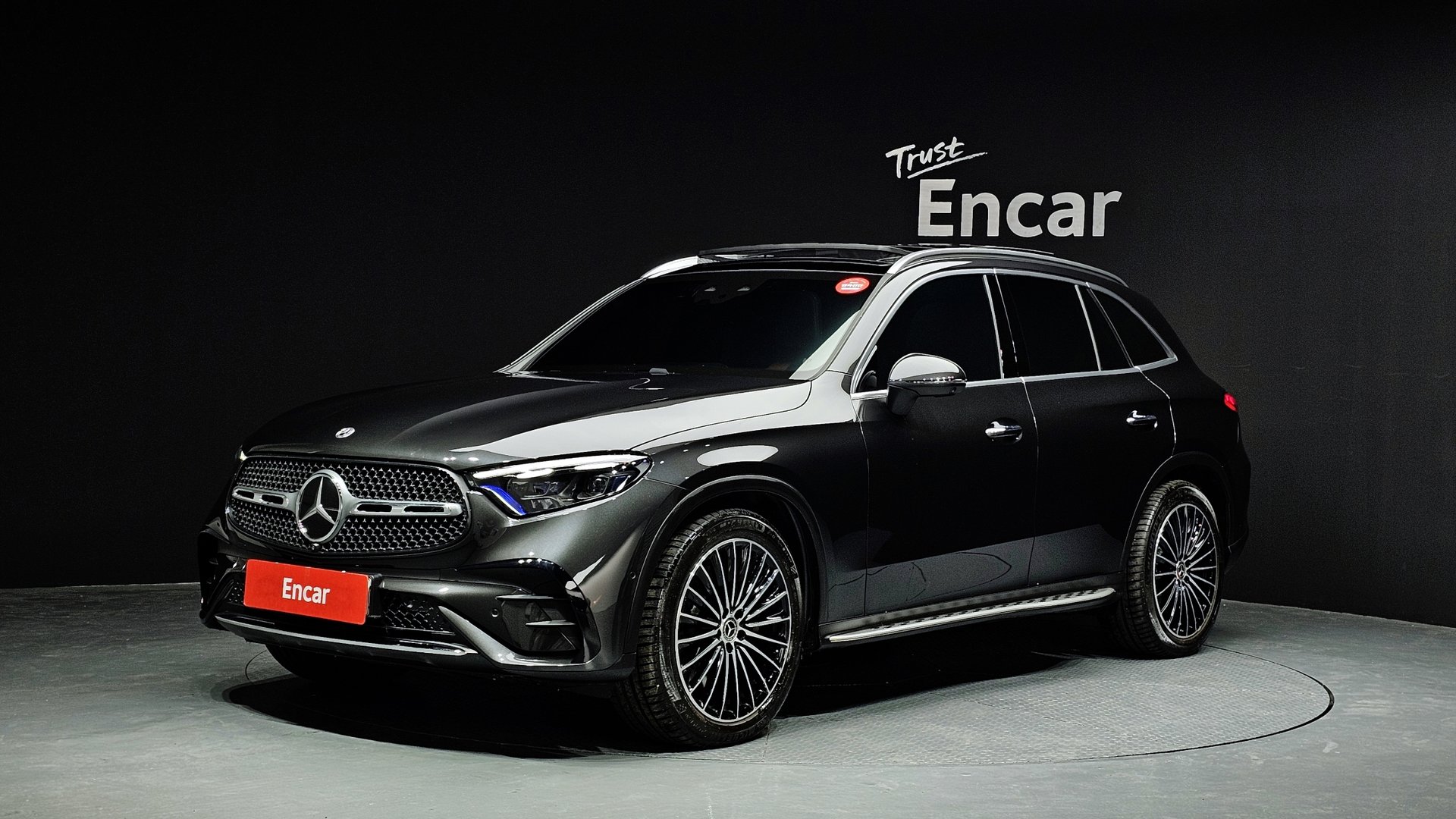 MERCEDES-BENZ GLC - View 1