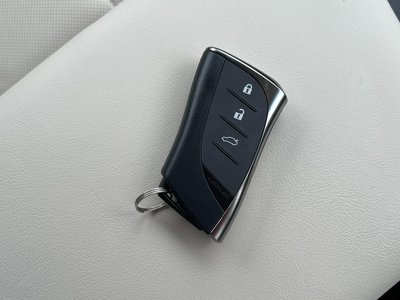 صورة مصغرة 23 لـ 2023 Lexus ES