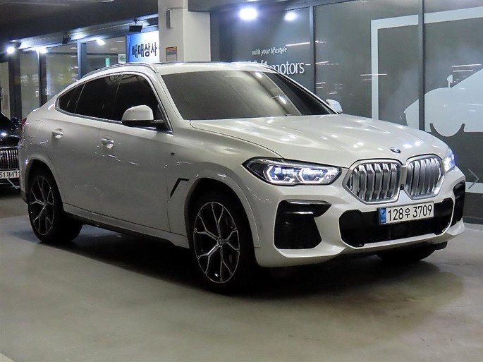 BMW X6 - View 1