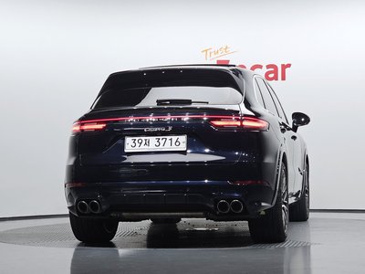 2019 Porsche CAYENNE 照片 4