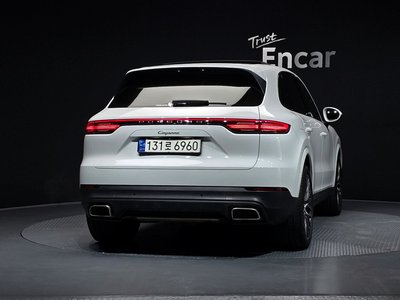 PORSCHE CAYENNE - 4