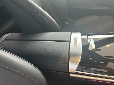 2026 Mercedes-BENZ C-CLASS — миниатюра 26