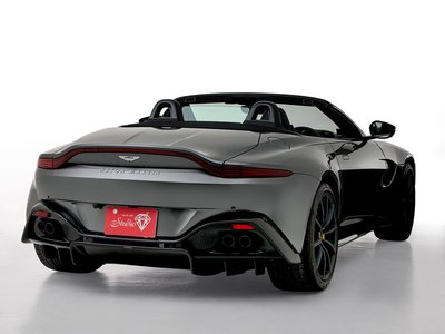 ASTON MARTIN V8 VANTAGE ROADSTER - 5