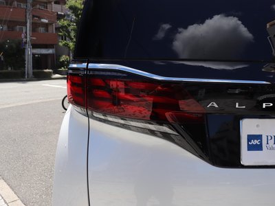 2024 TOYOTA ALPHARD photo 9