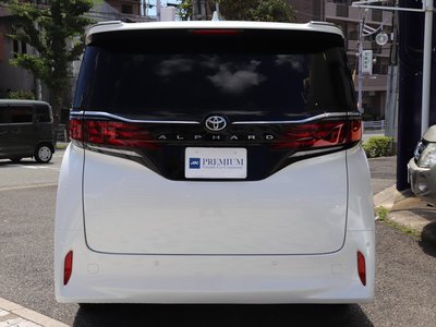 2024 TOYOTA ALPHARD photo 8