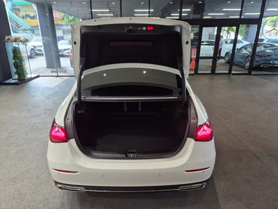 صورة مصغرة 18 لـ 2026 Mercedes-BENZ E-CLASS