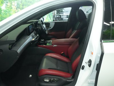 2021 Lexus LS thumbnail 43