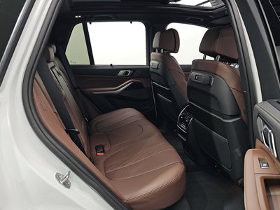 2024 BMW X5 — миниатюра 12