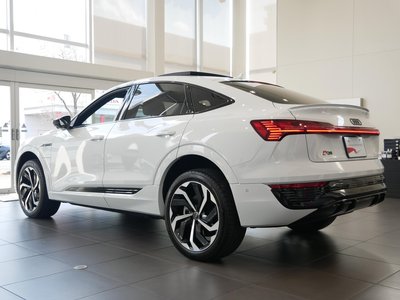 AUDI Q8 SPORTBACK E-TRON - 4