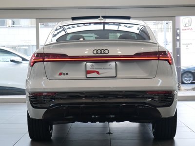 AUDI Q8 SPORTBACK E-TRON - 5