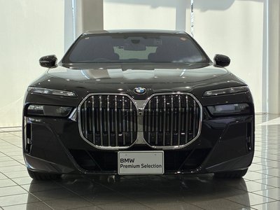 BMW 7 SERIES - 2
