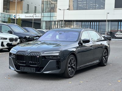 BMW I7 - 1