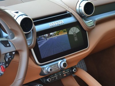 صورة 10 لـ 2019 Ferrari GTC4 LUSSO