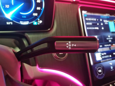 MERCEDES-BENZ EQS - 9